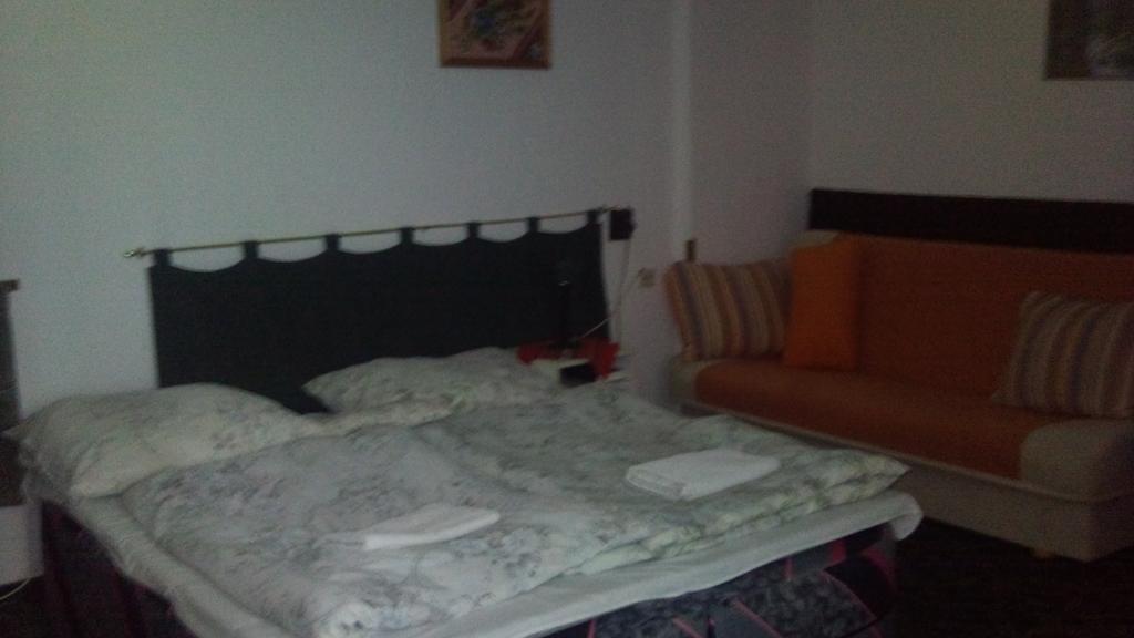 Lillafuered Kapuja Hotel Мисколк Стая снимка
